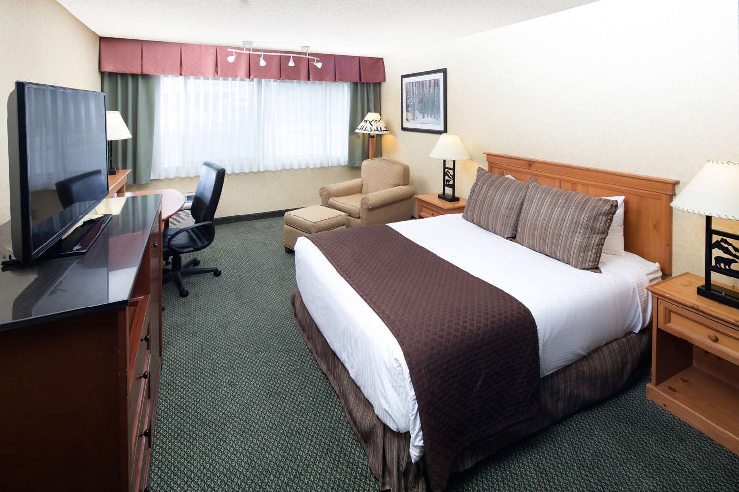 Red Lion Hotel Kalispell, MT See Discounts