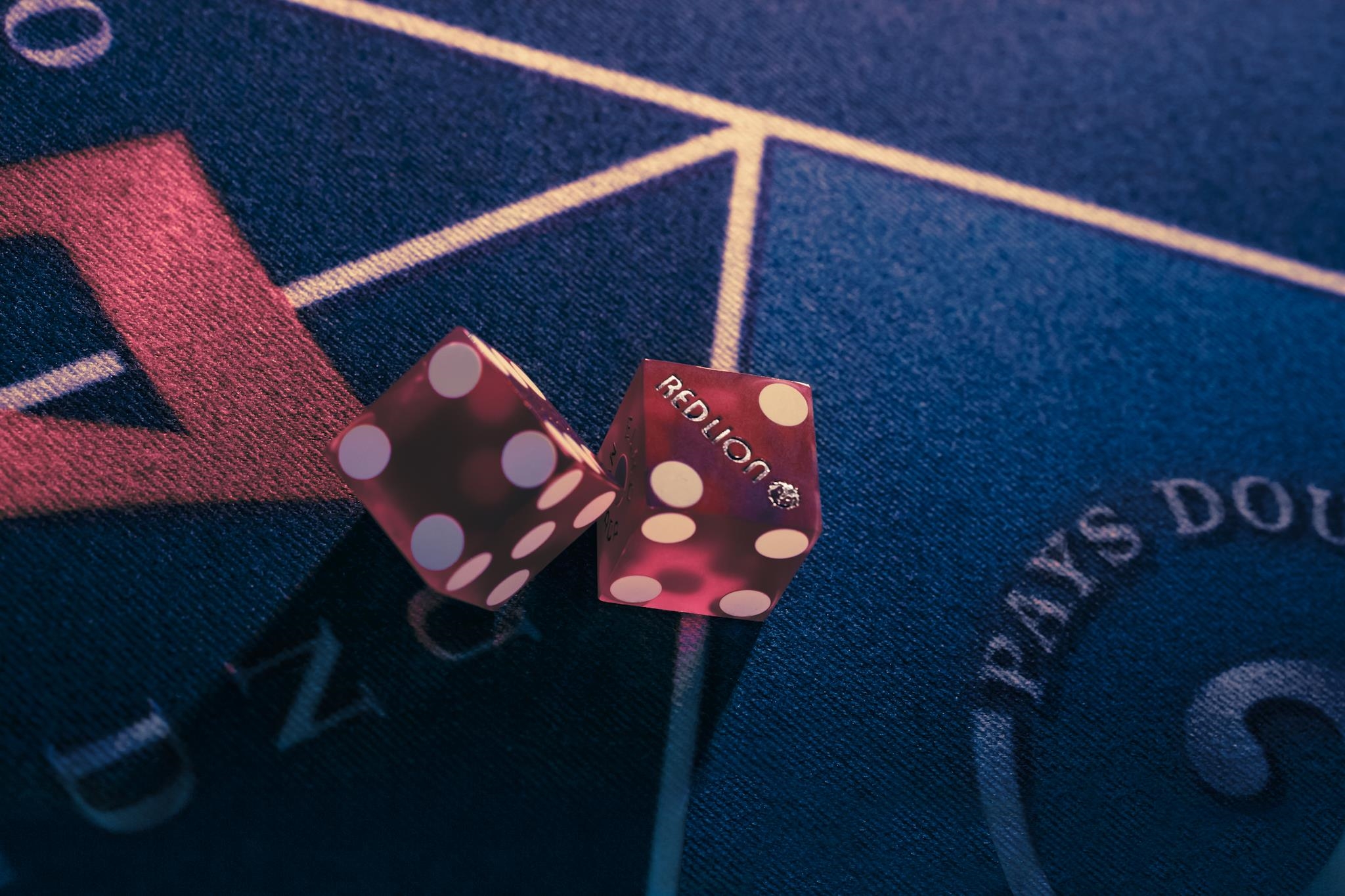 Red Lion Dice | Maverick Hotel and Casino by Red Lion Hotels