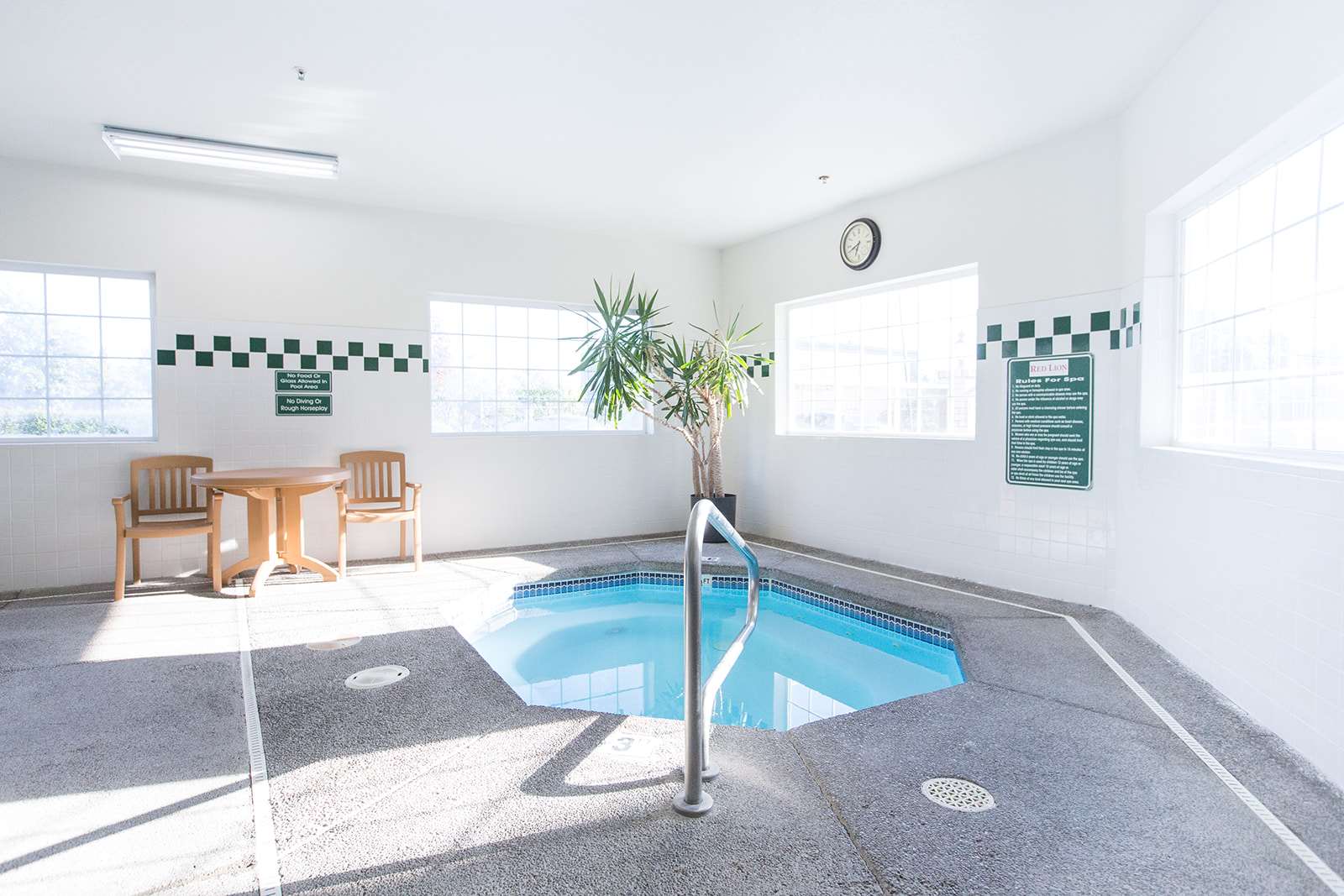 Indoor Pool Hottub