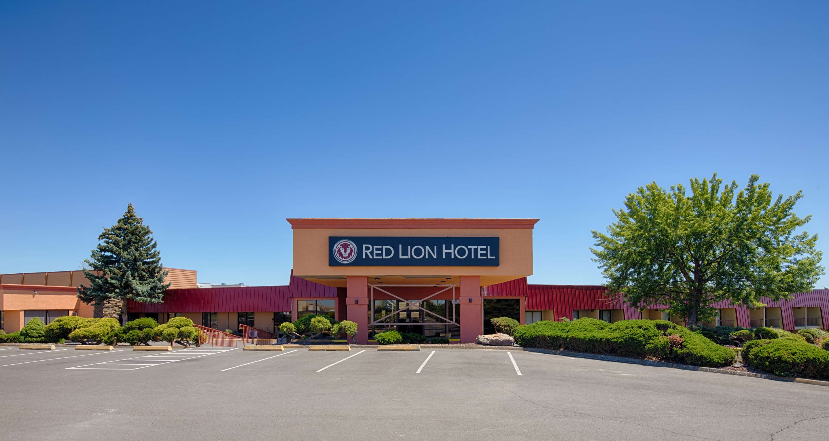ORPEND Exterior | Red Lion Hotel Pendleton