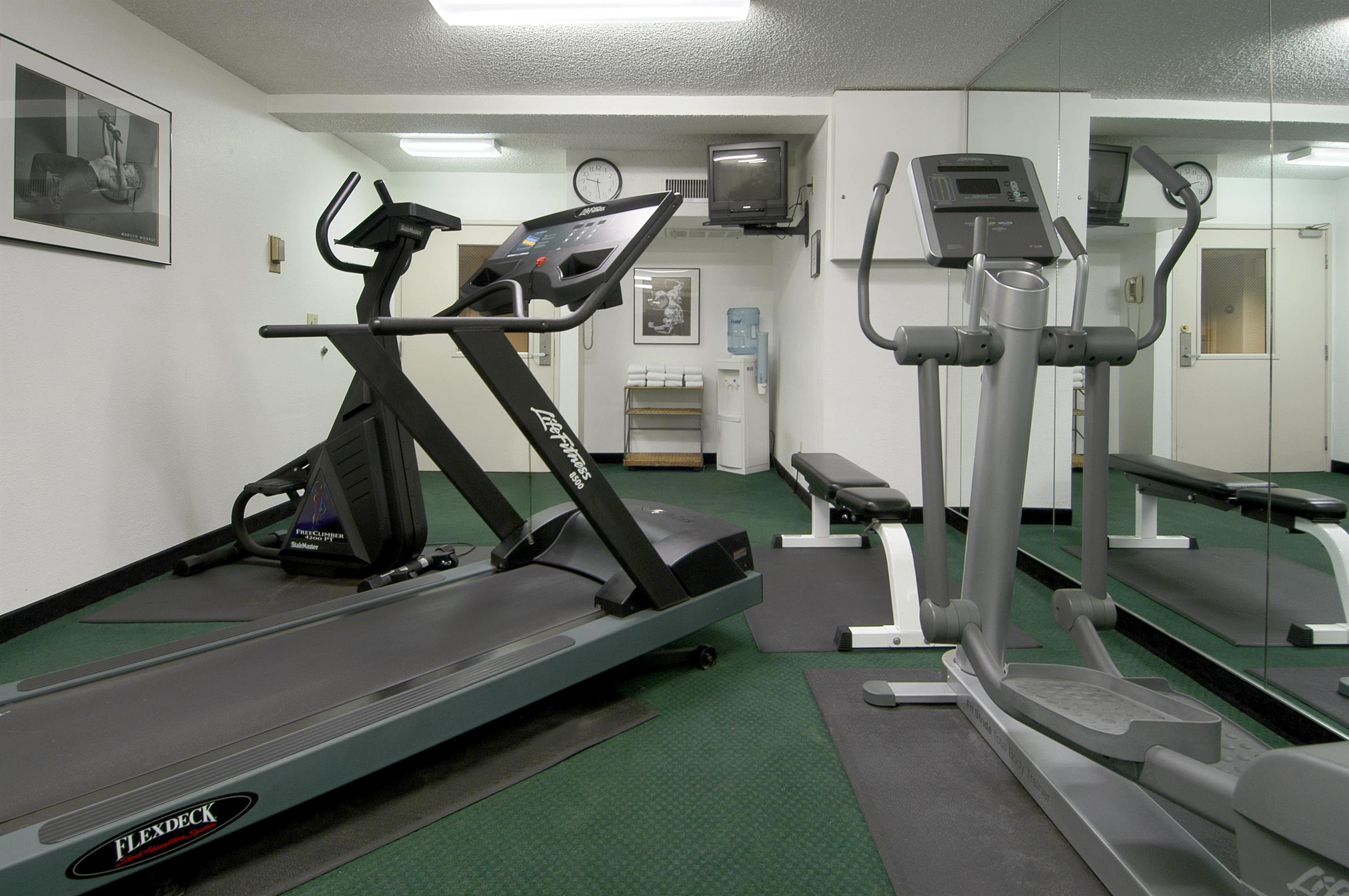 Fitness Center | Red Lion Hotel Seattle Airport