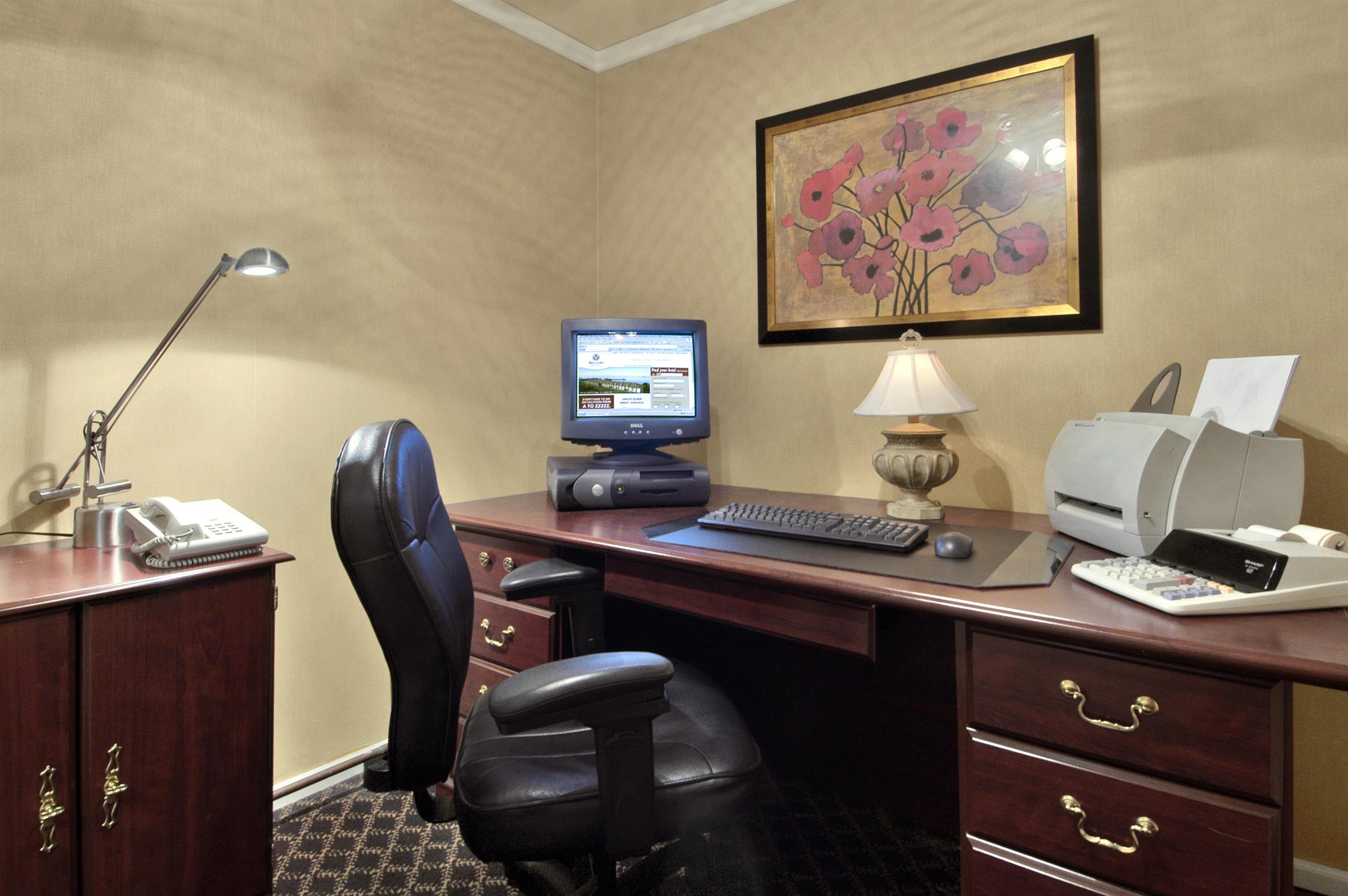 Business Center | Red Lion Hotel Seattle Airport