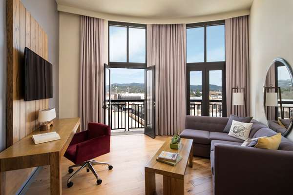 Suite - Andaz Hotel Napa