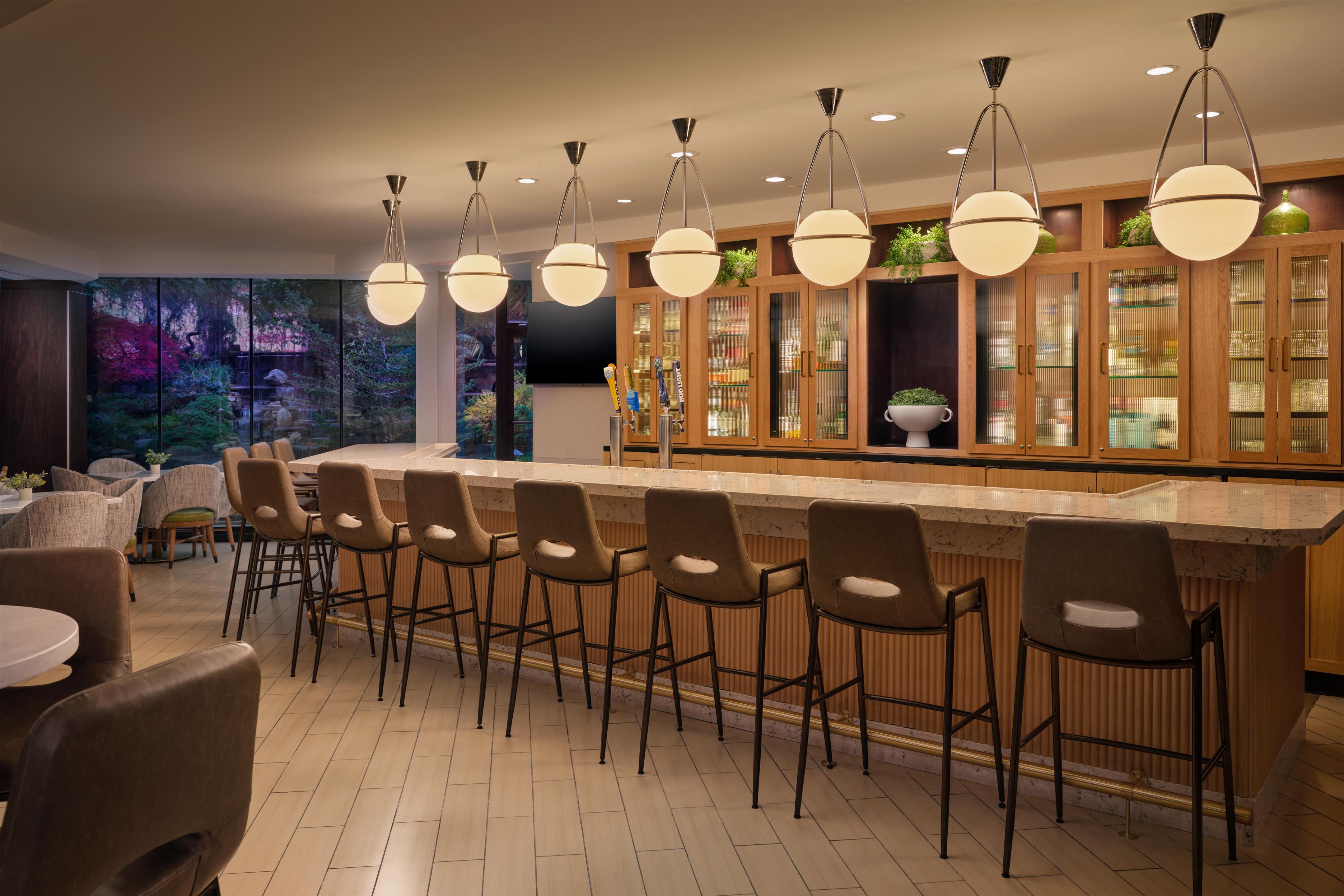 Restaurant | Hyatt Regency Suites Atlanta Northwest