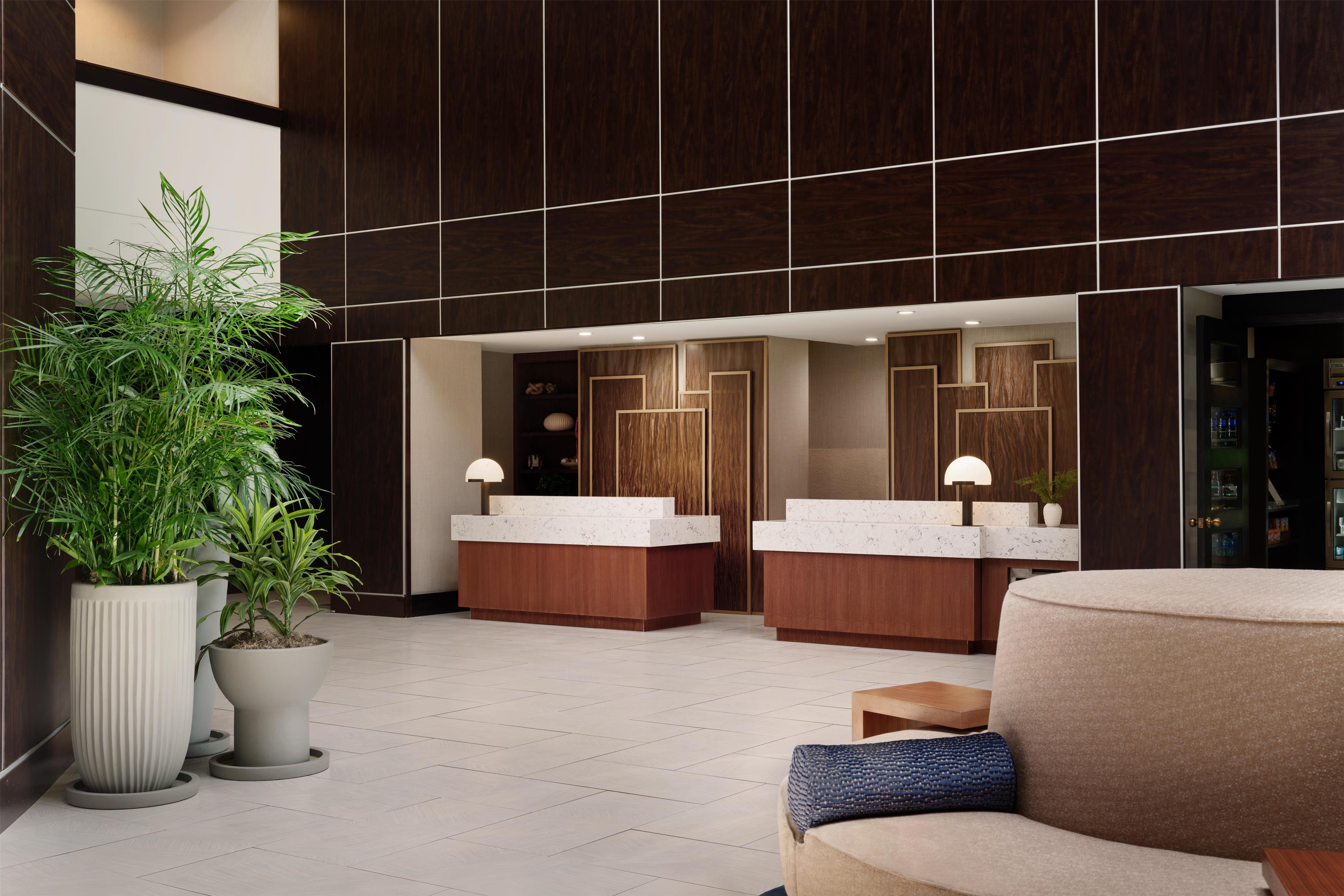 Lobby | Hyatt Regency Suites Atlanta Northwest