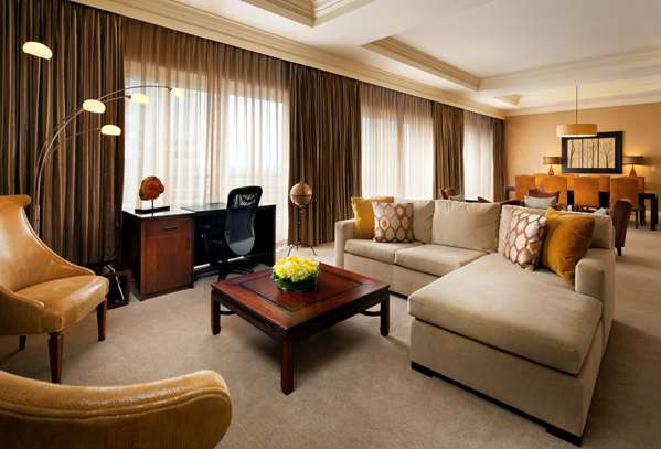 Suite - Hyatt Regency Hotel Bellevue - I-405, Exit 13B