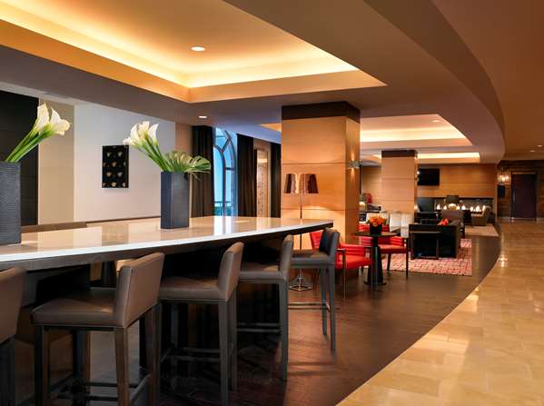 Pool - Hyatt Regency Hotel Bellevue - I-405, Exit 13B