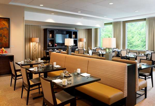 Restaurant - Hyatt Regency Hotel Bellevue - I-405, Exit 13B