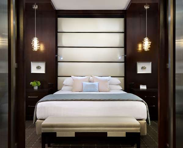 Suite - Hyatt Regency Hotel Boston