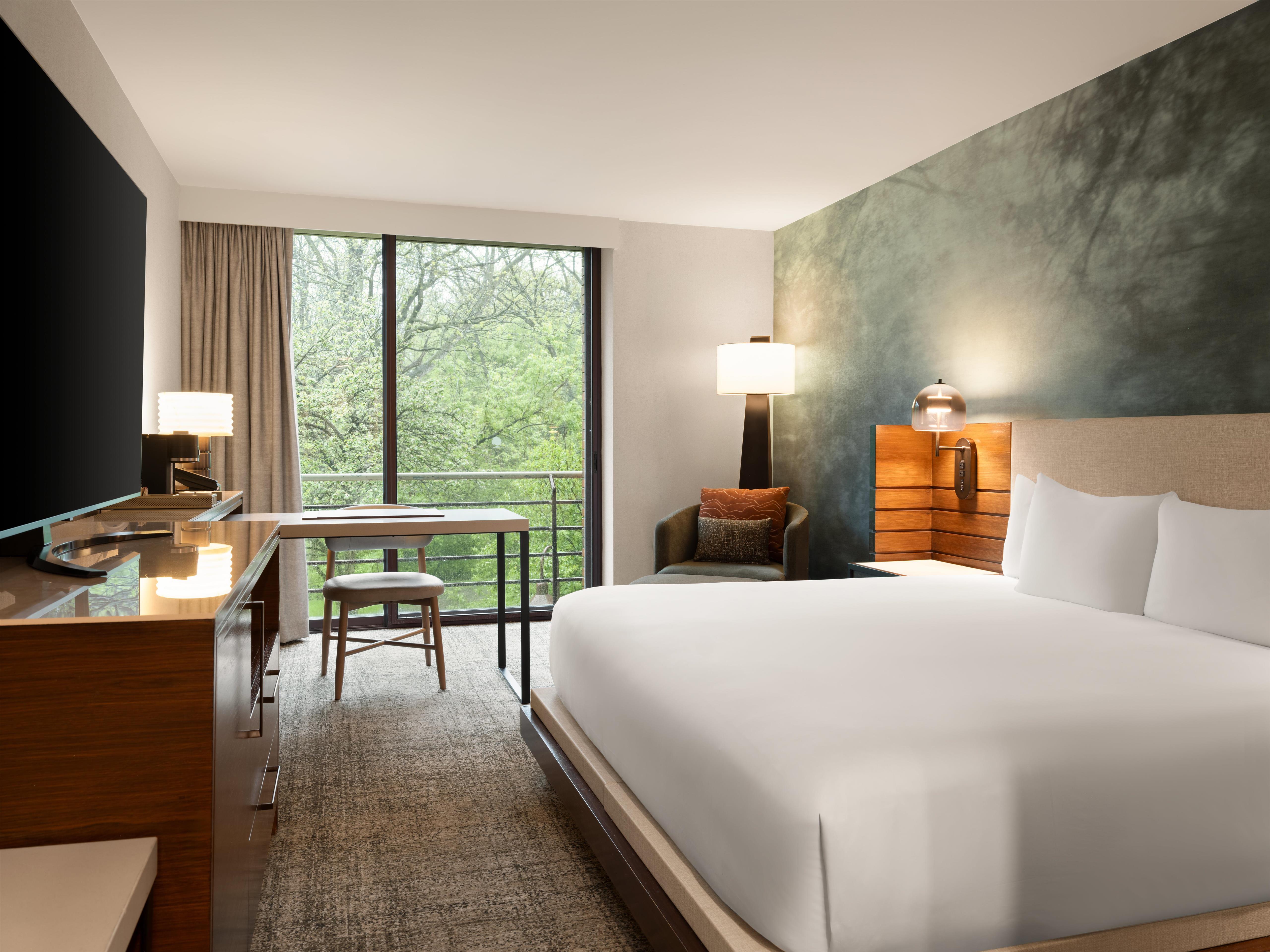 Hyatt Lodge Oak Brook Chicago - Tap to explore photos