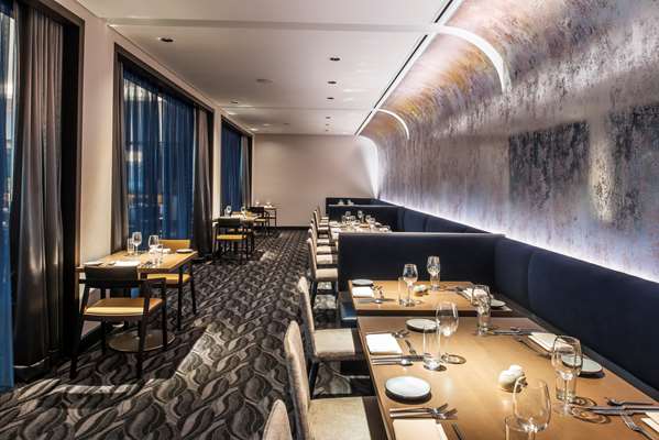 Restaurant - Hyatt Regency Hotel McCormick Place Chicago - I-55, Exits 293C & 293D