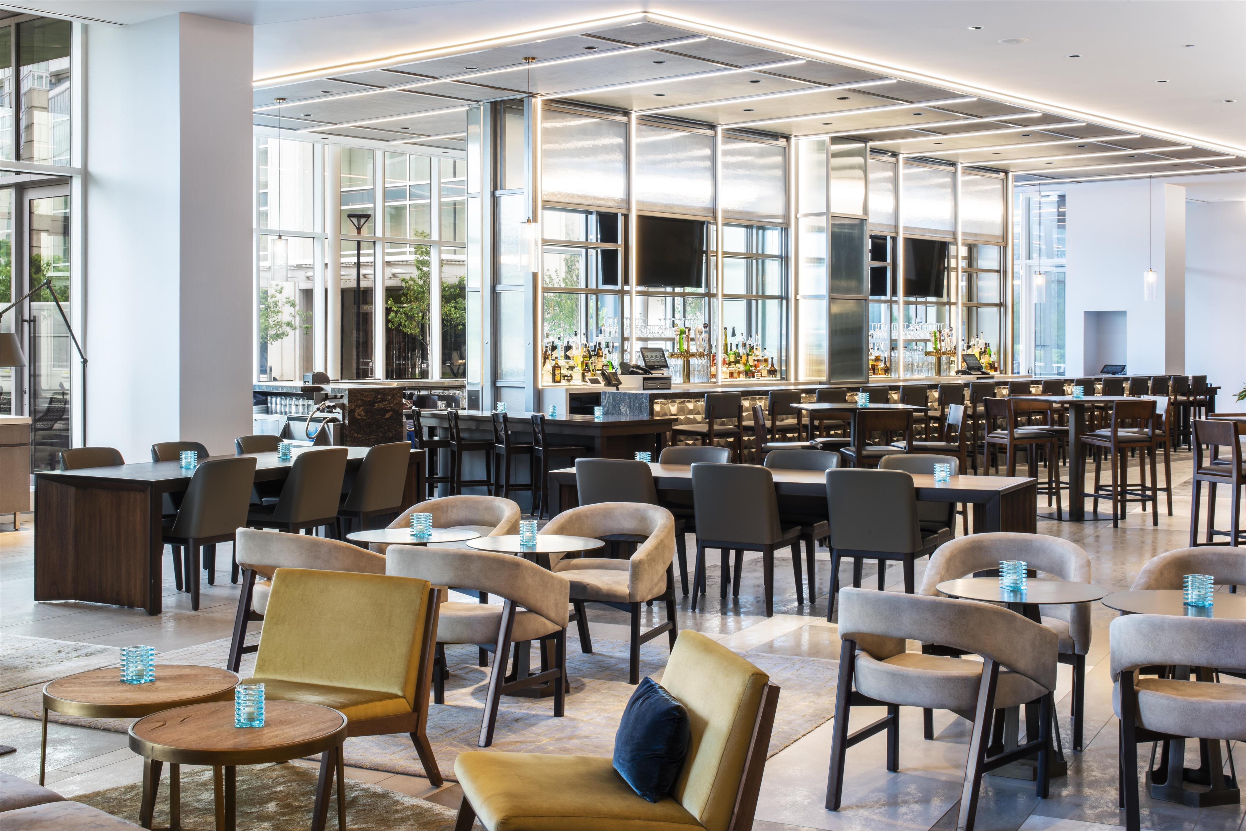 Bar Lounge | Hyatt Regency McCormick Place
