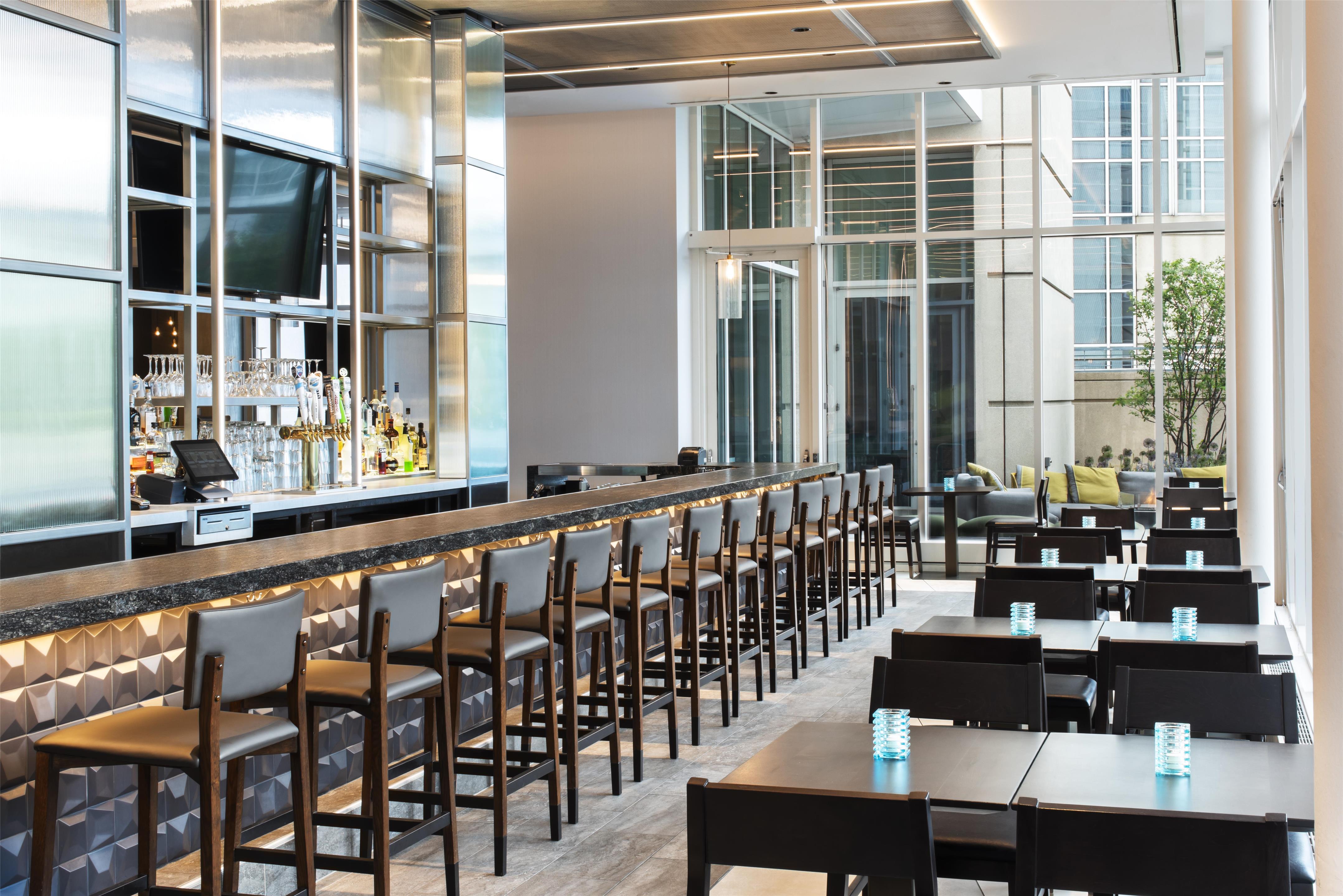 Bar Lounge | Hyatt Regency McCormick Place