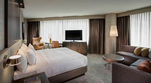 - Hyatt Centric Hotel Chicago Magnificent Mile