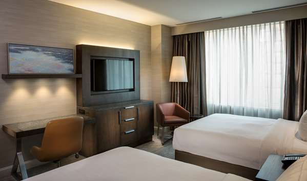  - Hyatt Centric Hotel Chicago Magnificent Mile