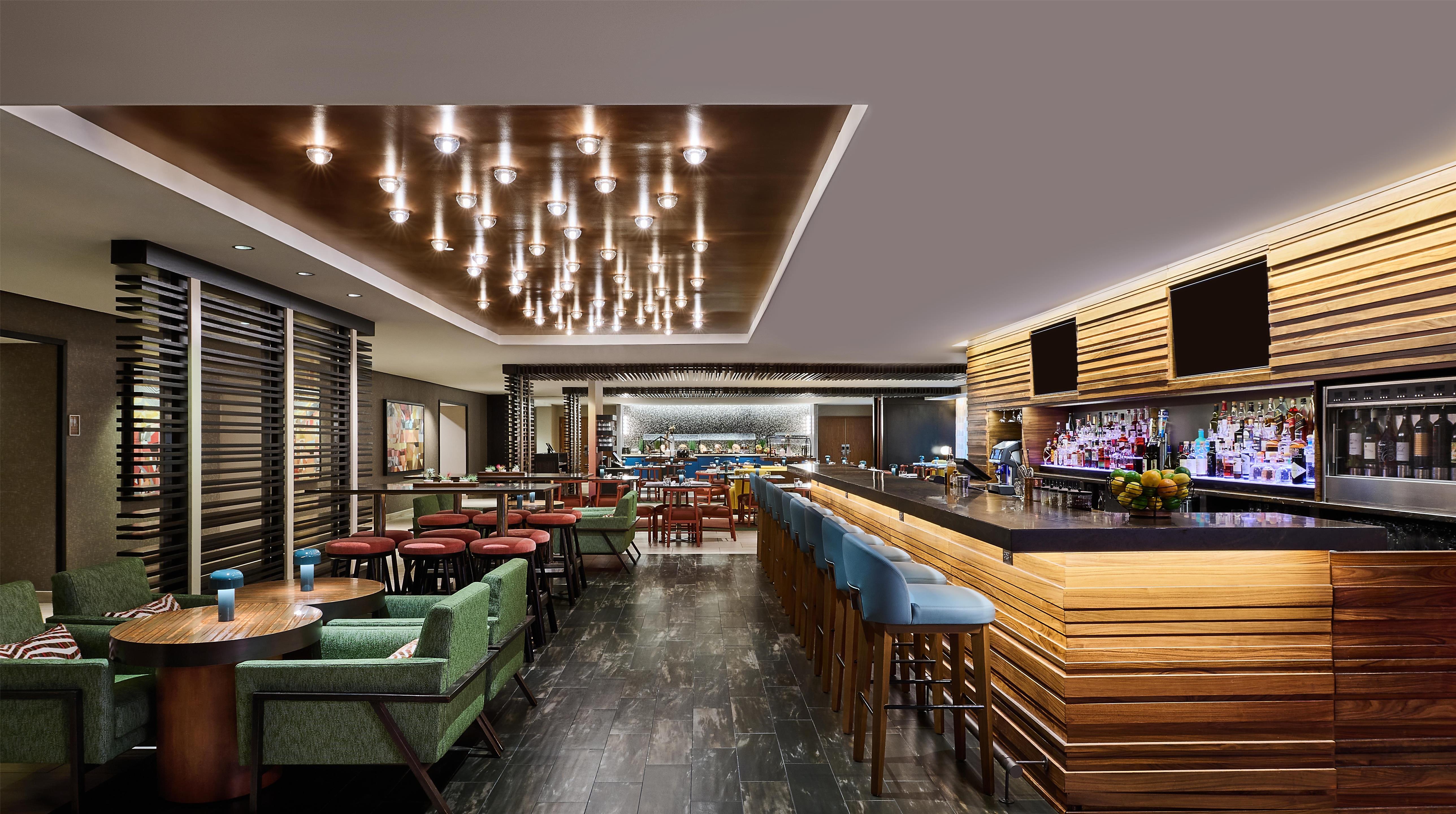 Restaurant | Hyatt Centric Chicago Magnificent Mile