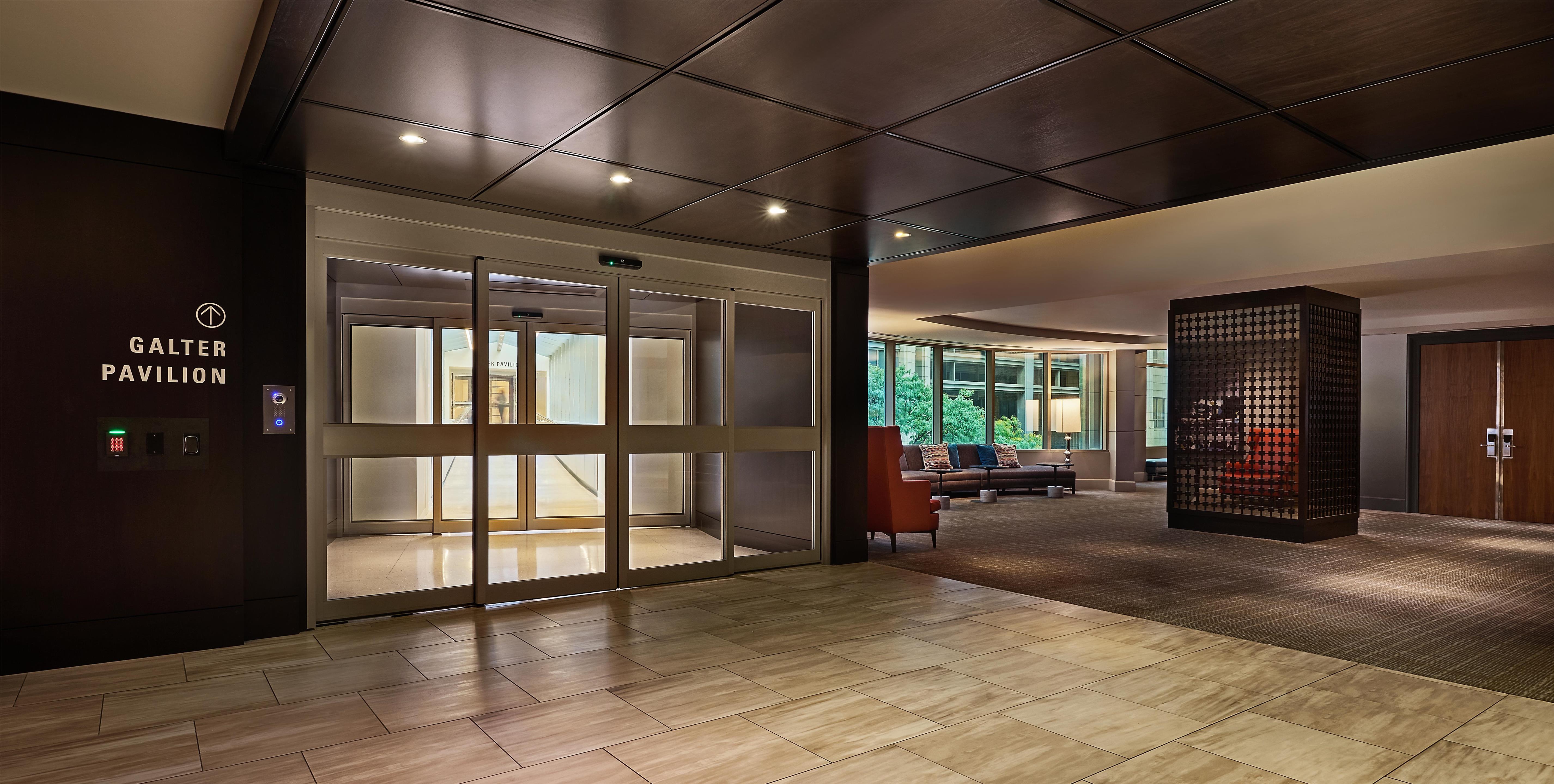 Lobby | Hyatt Centric Chicago Magnificent Mile