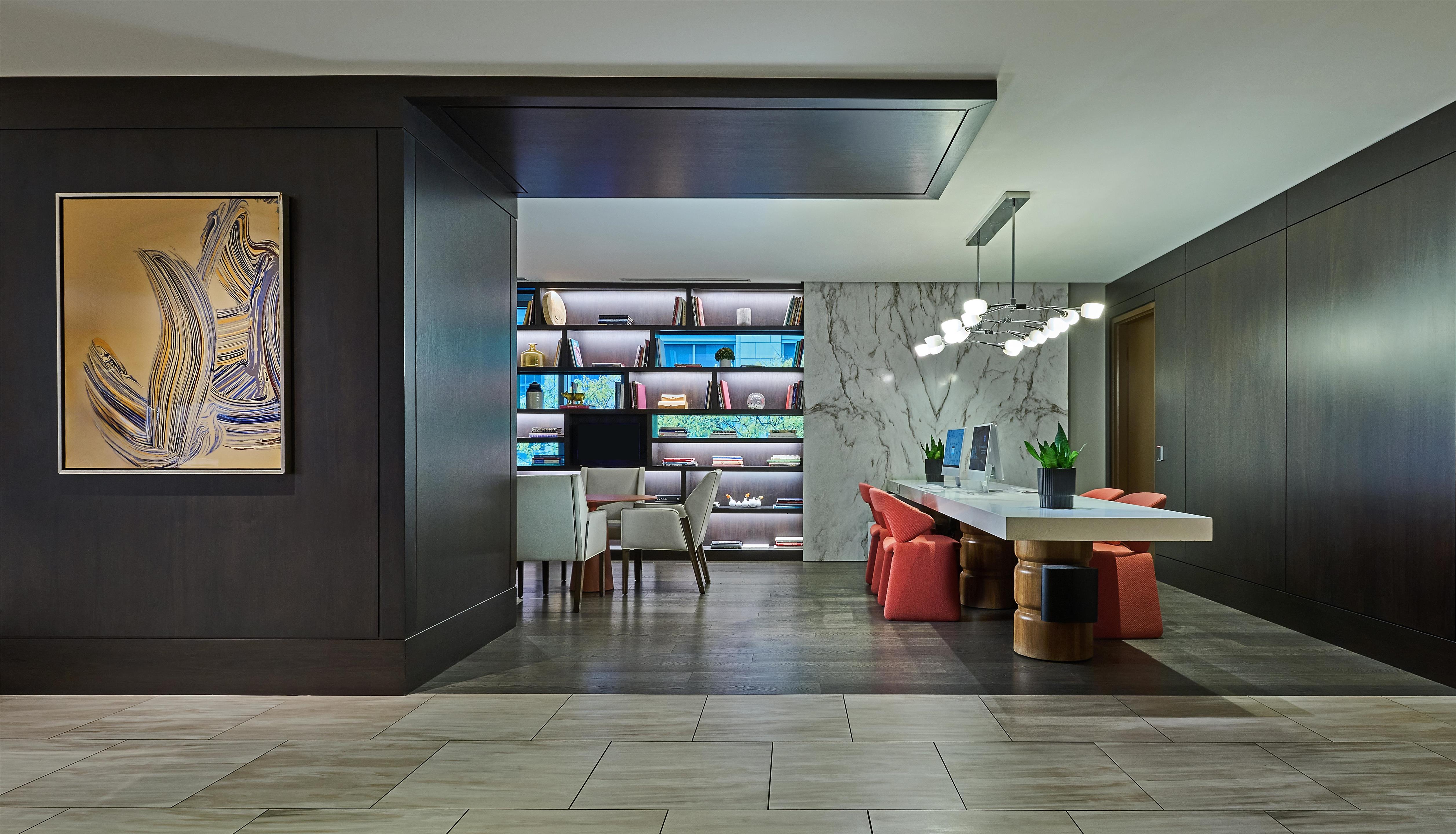 Bar Lounge | Hyatt Centric Chicago Magnificent Mile