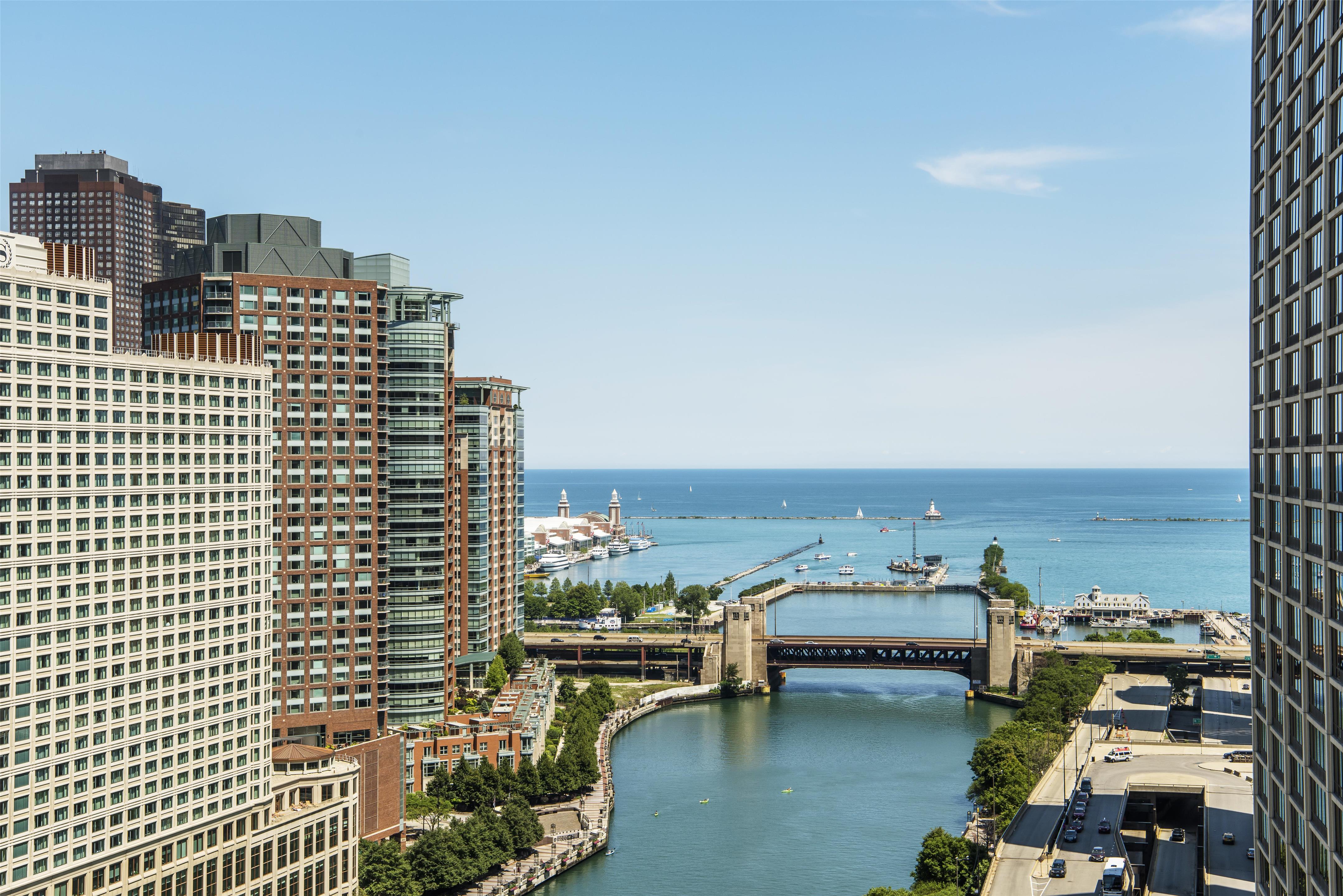 Destination | Hyatt Regency Chicago