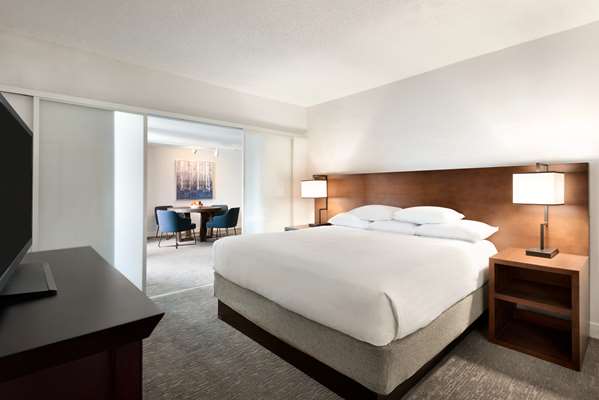 Suite - Hyatt Regency Hotel Schaumburg