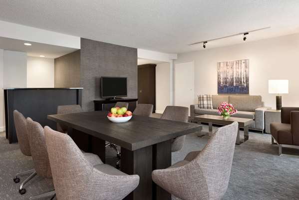 Suite - Hyatt Regency Hotel Schaumburg