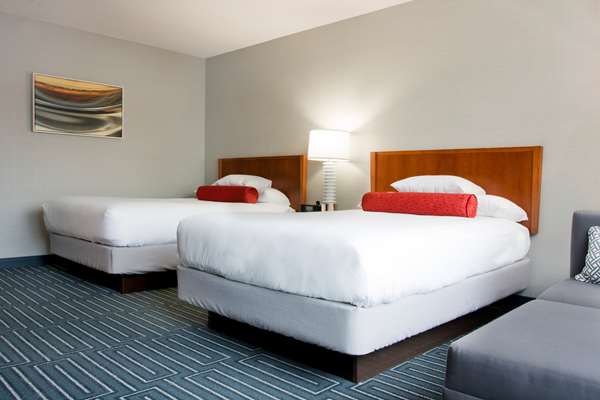  - Hyatt Regency Hotel Downtown Cincinnati - I-75, Exit 1C