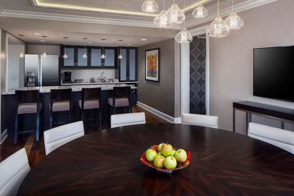 Suite - Hyatt Regency Hotel Downtown Columbus - I-670, Exit 4