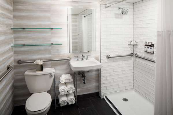  - Hyatt Regency Hotel Downtown Columbus - I-670, Exit 4