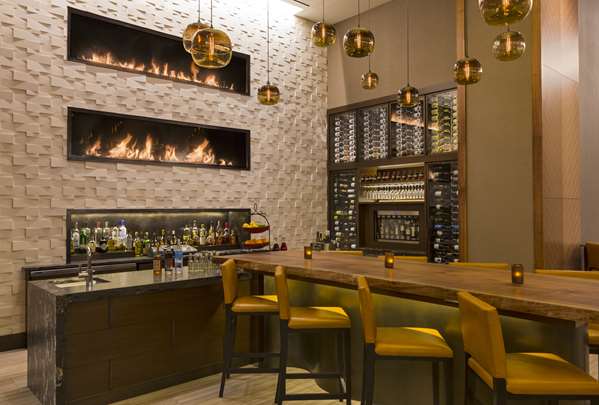 Bar - Grand Hyatt Hotel Denver