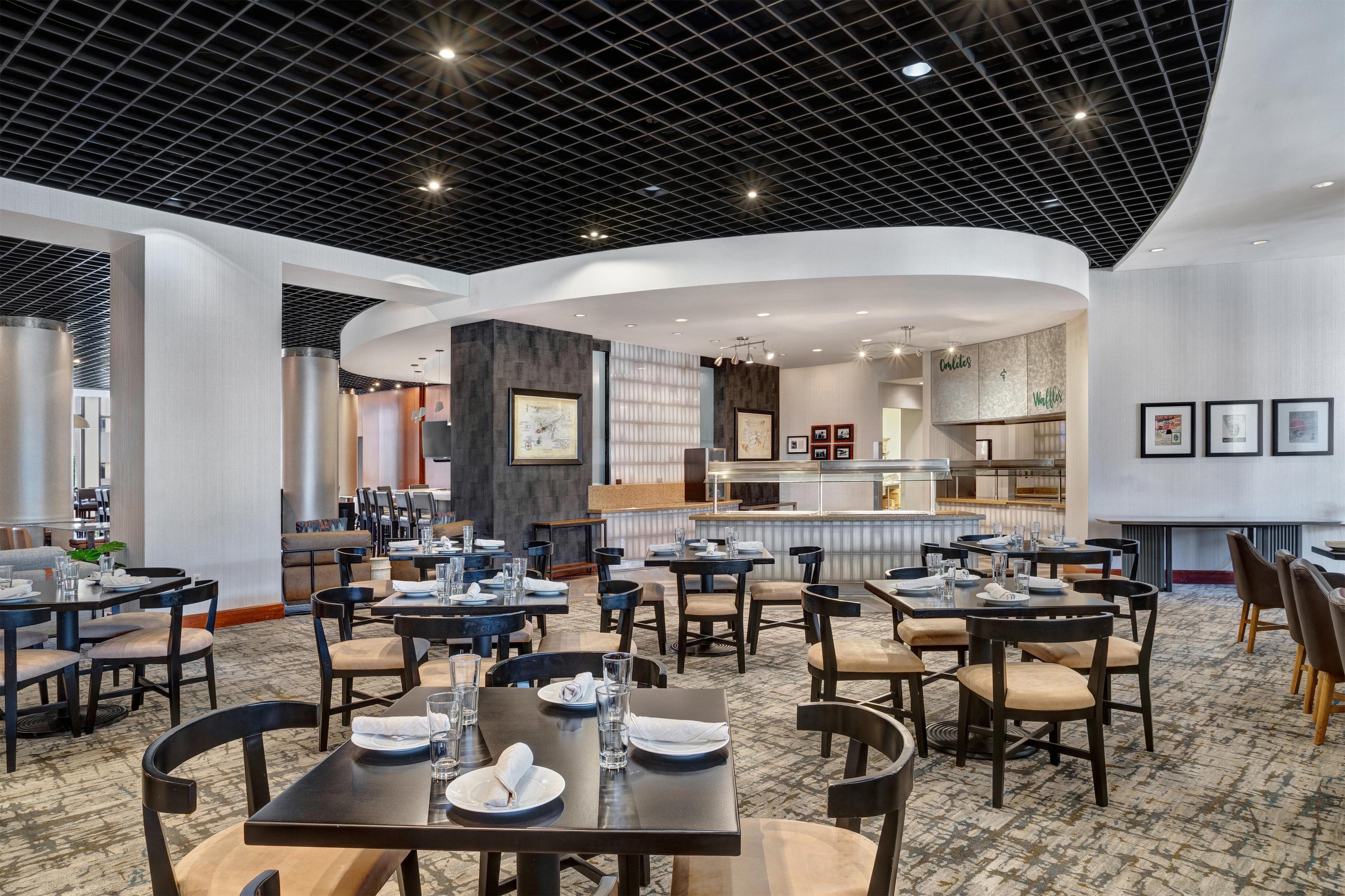 Restaurant | Hyatt Regency DFW International Airport