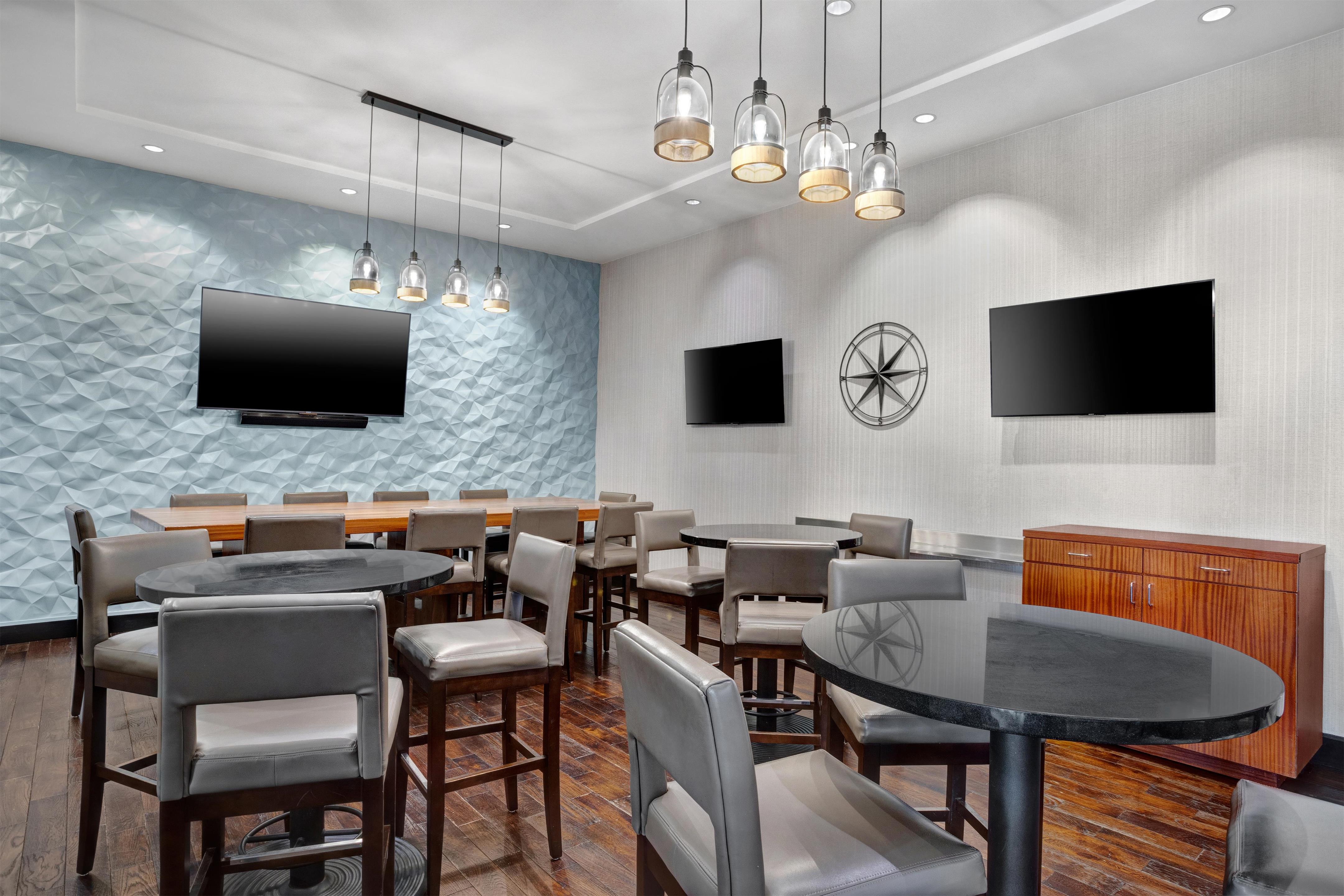 Restaurant | Hyatt Regency DFW International Airport