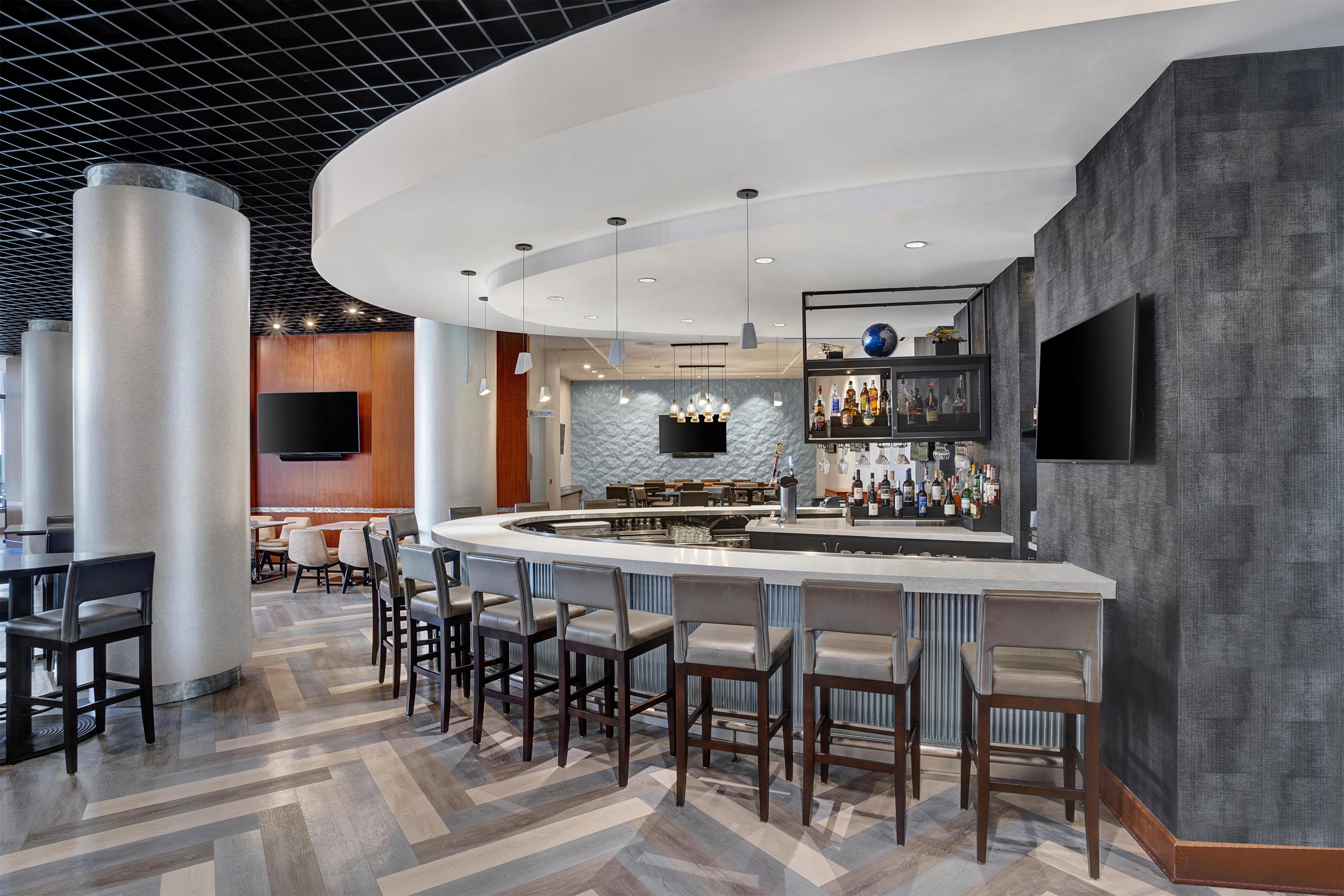 Restaurant | Hyatt Regency DFW International Airport