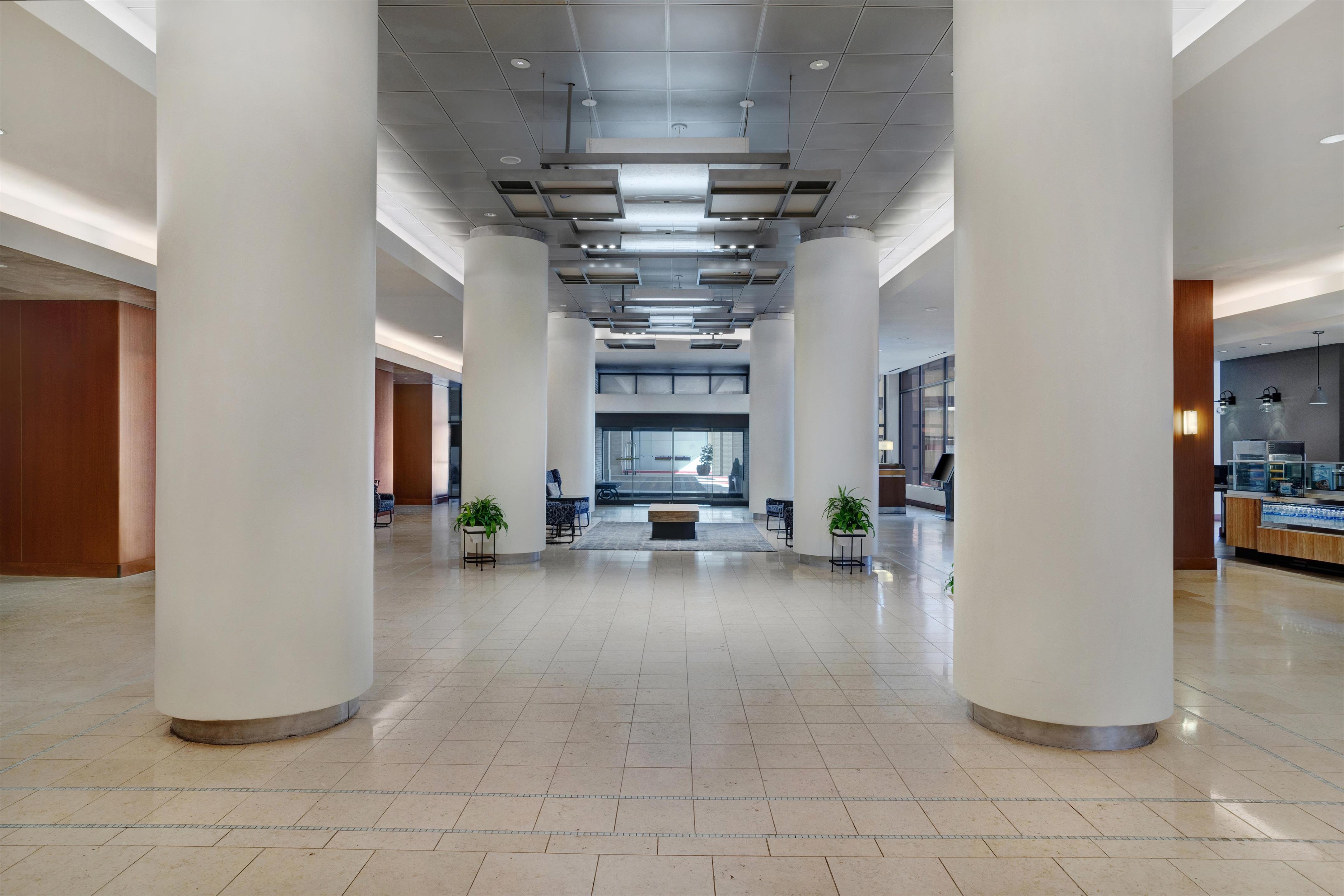 Lobby | Hyatt Regency DFW International Airport