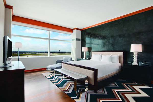Suite - Grand Hyatt Hotel DFW Airport Dallas