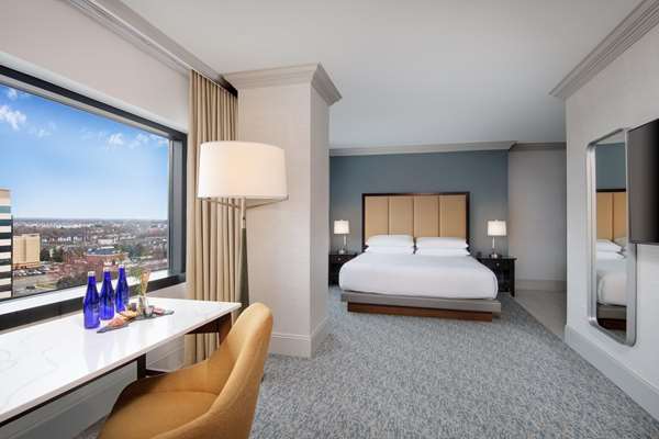 Suite - Hyatt Regency Dulles Hotel Herndon