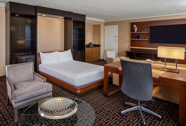 Suite - Hyatt Regency Hotel Old Greenwich - I-95, Exit 5