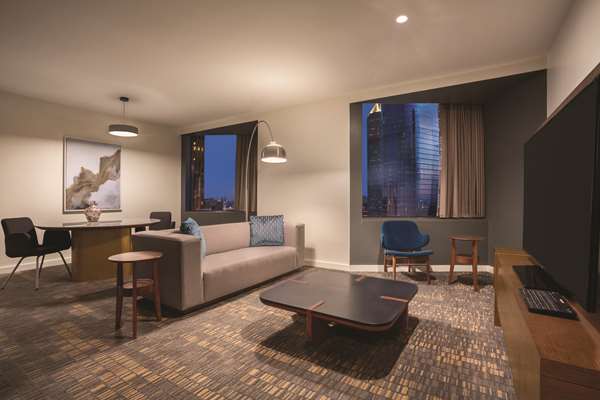 Suite - Hyatt Regency Hotel Houston - I-45, Exits 47A & 47D