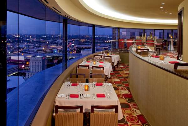 Restaurant - Hyatt Regency Hotel Houston - I-45, Exits 47A & 47D