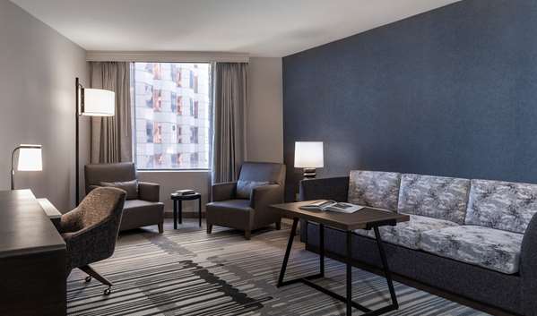 Suite - Hyatt Regency Hotel Houston - I-45, Exits 47A & 47D