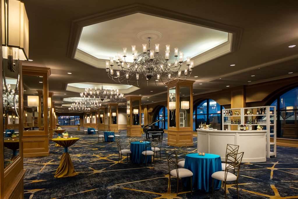 HYATT REGENCY JACKSONVILLE - Photo 49