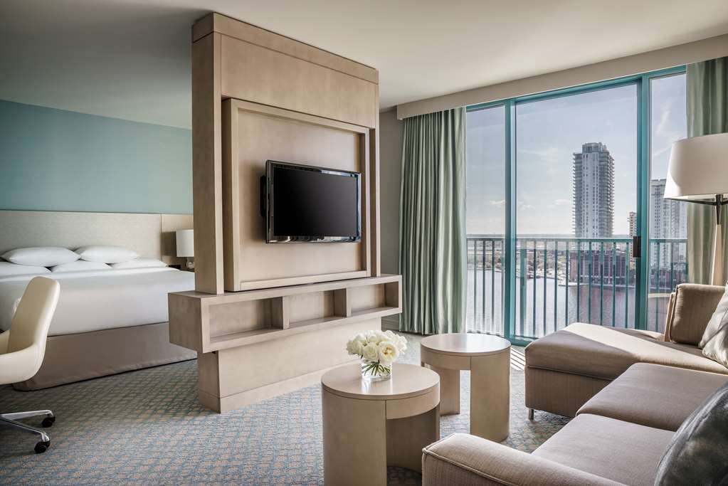 HYATT REGENCY JACKSONVILLE - Photo 7