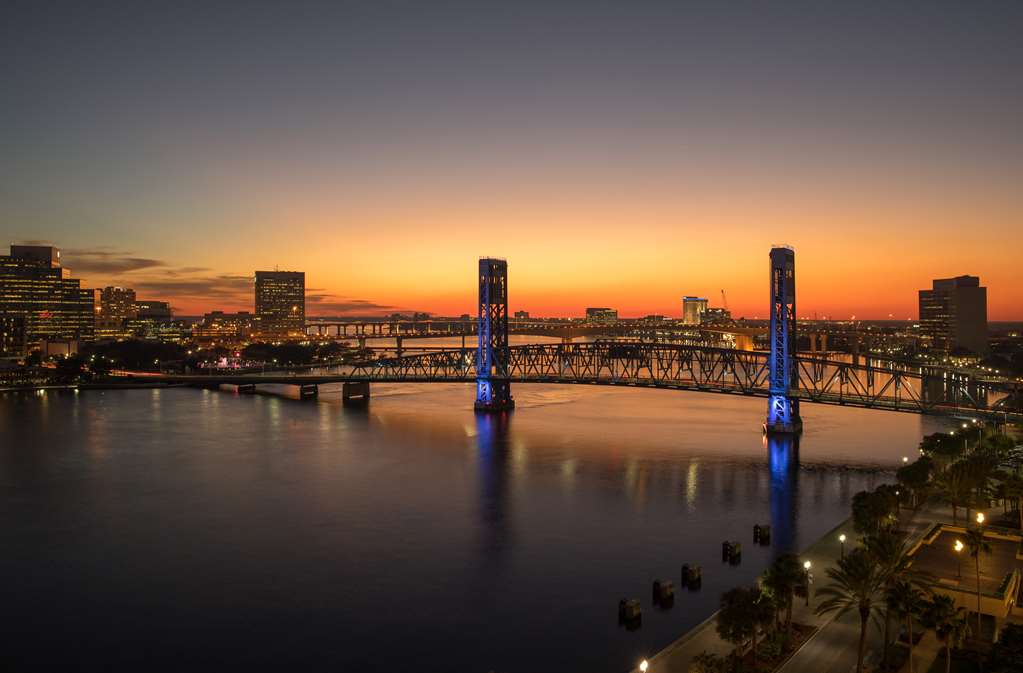 HYATT REGENCY JACKSONVILLE - Photo 12