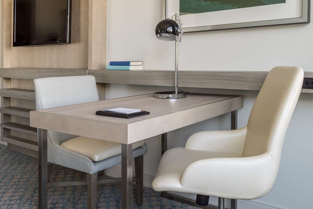HYATT REGENCY JACKSONVILLE - Photo 14