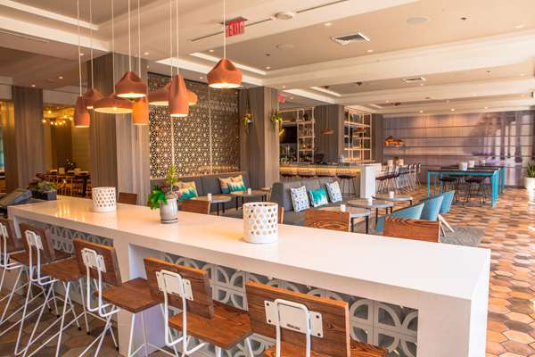 Restaurant - Hyatt Regency Hotel at Aventine San Diego - I-5, Exits 28 & 28B