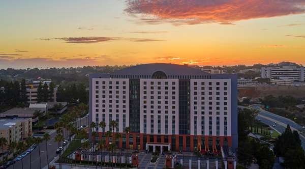 Exterior view - Hyatt Regency Hotel at Aventine San Diego - I-5, Exits 28 & 28B