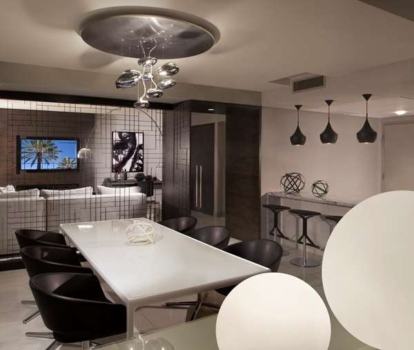 Suite - Hyatt Regency Hotel Los Angeles International Airport