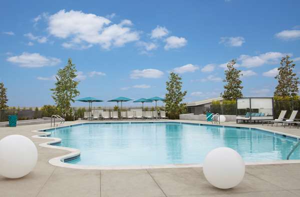  - Hyatt Regency Hotel Los Angeles International Airport