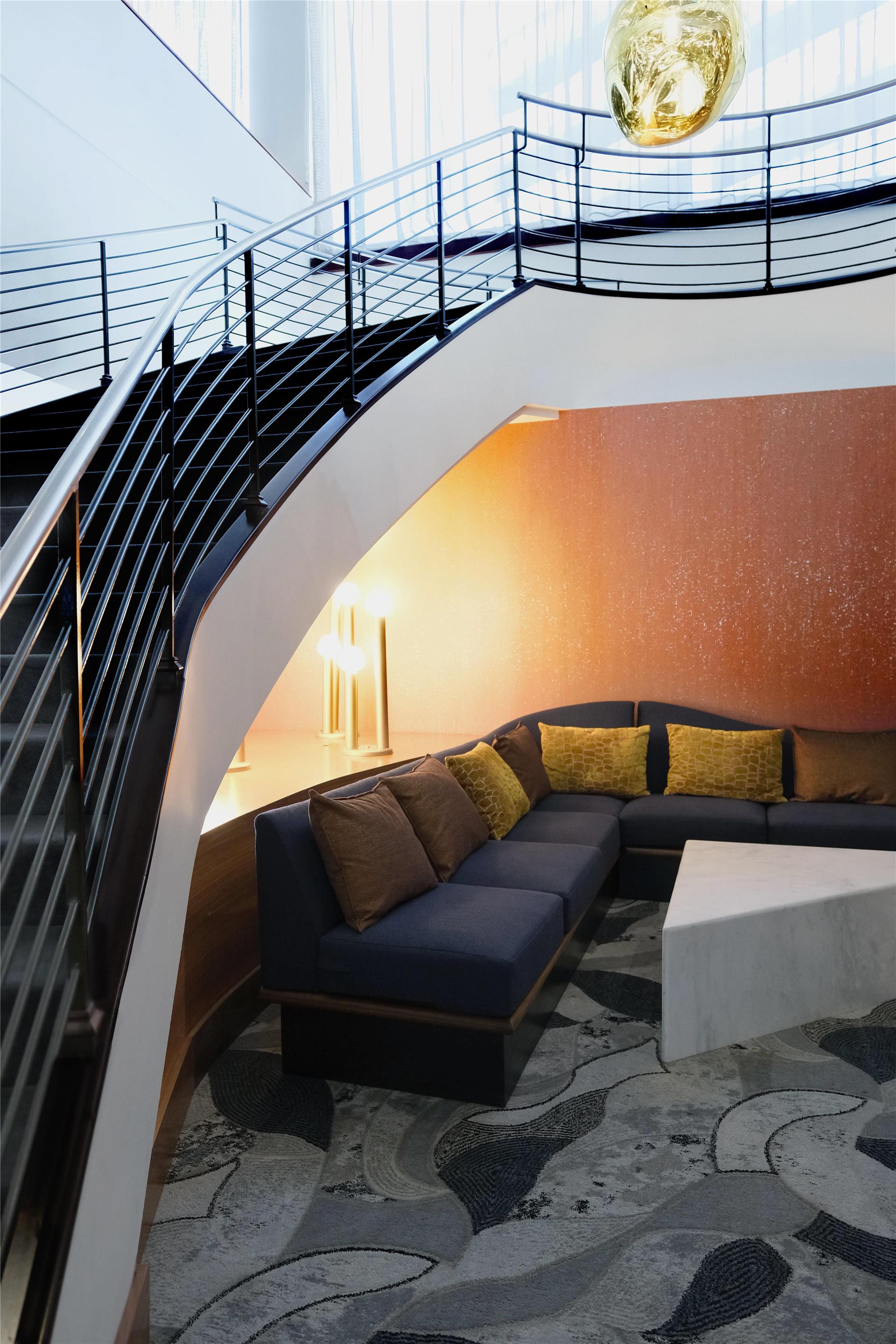 Lobby | Hyatt Regency Los Angeles International Airport