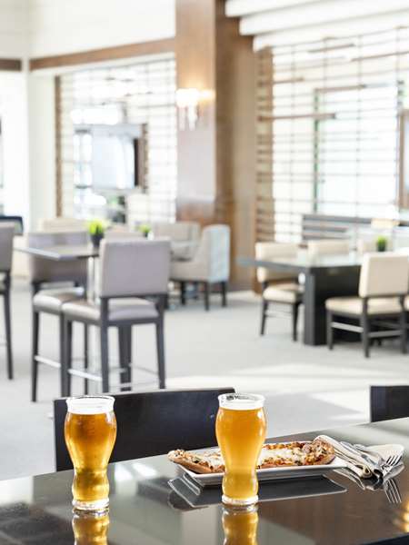 Restaurant - Hyatt Regency Hotel Lisle