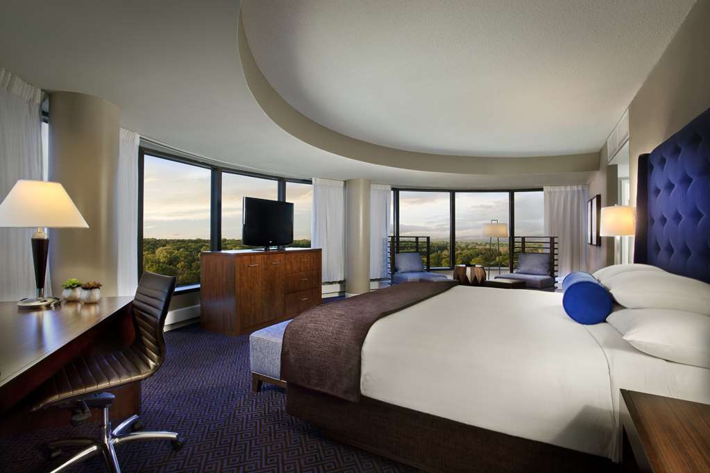 HYATT REGENCY LISLE NEAR NAPERVILLE-guestroom-Guest Room,Suite,On-Site.jpg